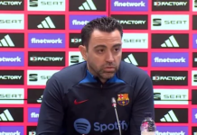 Barcelona spóźniła się o minutę, Chelsea namieszała niechlujnymi błędami
