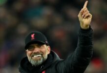 Liverpool, Manchester United, Tottenham śledzą tego piłkarza. Który klub zwycięży?