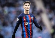 Trener Barcelony Hansi Flick przedstawia informacje na temat kontuzji Gaviego