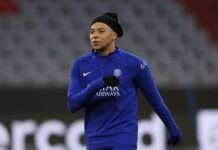 Dlaczego Kylian Mbappe miałby zostać w PSG?