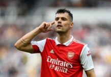 Klub z Bundesligi jest poważnie zainteresowany pomocnikiem Arsenalu