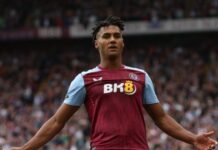 Jeden z najostrzejszych napastników Premier League przygotowuje się do podpisania kontraktu