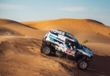 Rajd Dakar: Hołowczyc utknął na pustyni, Giemza z kontuzją