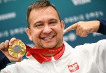 Rafał Czuper ze złotym medalem paraolimpijskim w tenisie stołowym