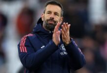 Van Nistelrooy opuści Manchester United po Eriku Ten Hagu