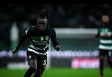 Manchester United nie ryzykuje utraty kontraktu z nastolatkiem, który bawił się z defensywą City