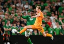 Frenkie de Jong poszukiwany przez klub Premier League lepiej pasuje niż Manchester United