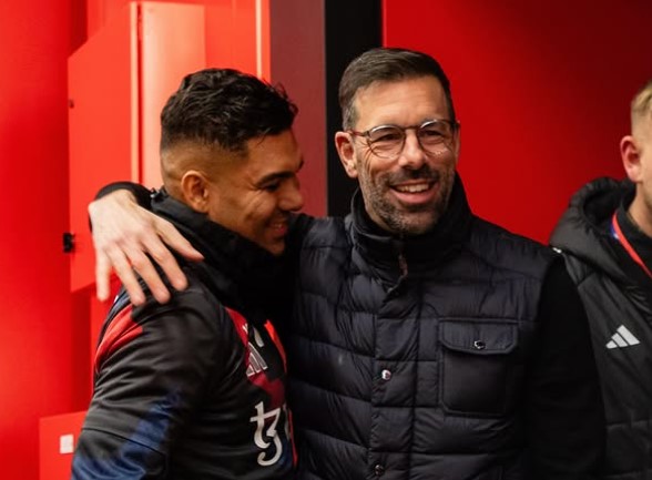 van-nistelrooy-casemiro.jpg