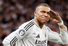 Kylian Mbappe próbuje przekonać Viniciusa Juniora, że pieniądze to nie wszystko
