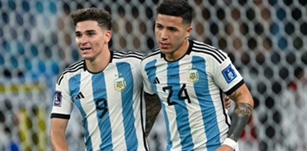 Julian Alvarez i Cristian Romero