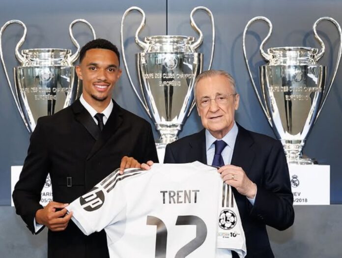 Trent-Alexander-Arnold-til-venstre-og-Florentino-Perez-til-hoyre.jpg