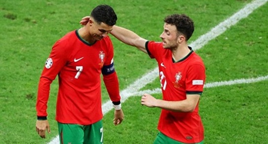 Cristiano Ronaldo i Diogo Jota