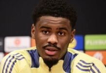 Chelsea finalizuje transfer obrońcy Ajaxu Amsterdam