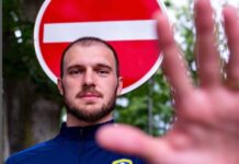 Brazylijski bramkarz sprowadzony do Premier League, aby zamknąć klatkę w Leeds