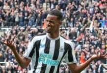 Napastnik Newcastle nadal sprawia kłopoty swojemu klubowi