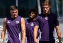 Na kilka dni przed rozpoczęciem sezonu klub Premier League zwraca się do Højlund