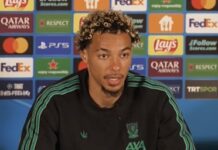 Ekitike znalazł pozytywy w rywalizacji z Isakiem