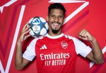 24-letni Francuz zostaje w Kanonierach