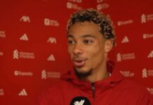 Hugo Ekitike przeprasza za czerwoną kartkę w meczu Pucharu Ligi