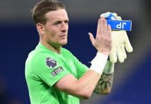 Pierwszy bramkarz w historii Anglii, który zachował osiem kolejnych czystych kont