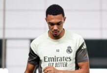 Przekonani fani Liverpoolu kochają Trenta Alexandra-Arnolda