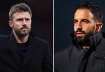 Carrick zdobywa szatnię. Piłkarze United wolą go od Amorima