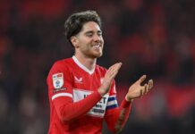 Leeds rzuca się w rywalizację o jednego z najlepszych pomocników Championship