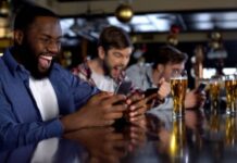 Dlaczego algorytmy bukmacherskie przewidują wyniki wyborów dokładniej niż ankieterzy