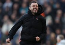 Tottenham rzuca się na wszystkie strony, by przekonać Roberto de Zerbiego, by rozpoczął TERAZ!