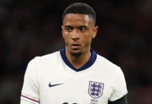 Aston Villa rozważa zawodnika Chelsea, który jest w stanie zamienić Ezriego Konsę