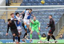 Sondre Tronstad kulejąc wraca do Norwegii z Blackburn